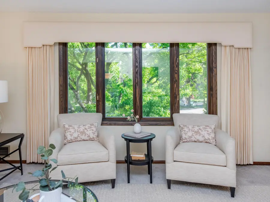 688 W Wentworth Avenue, Saint Paul, MN 55118 - #3