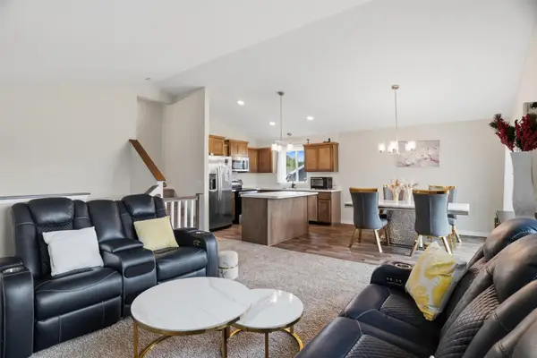 4634 9th Street Ne, Saint Cloud, MN 56304