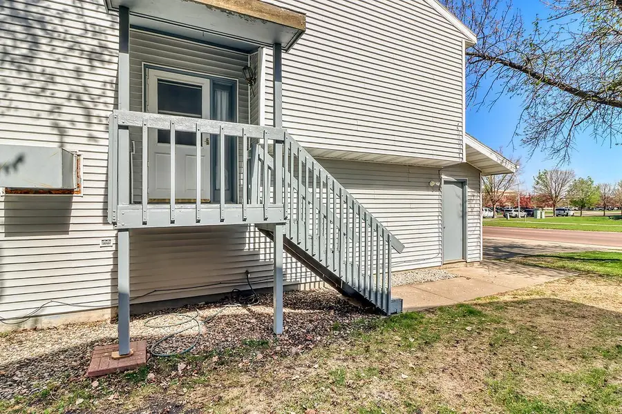 2303 18th Street S, Fargo, ND 58103 - #3