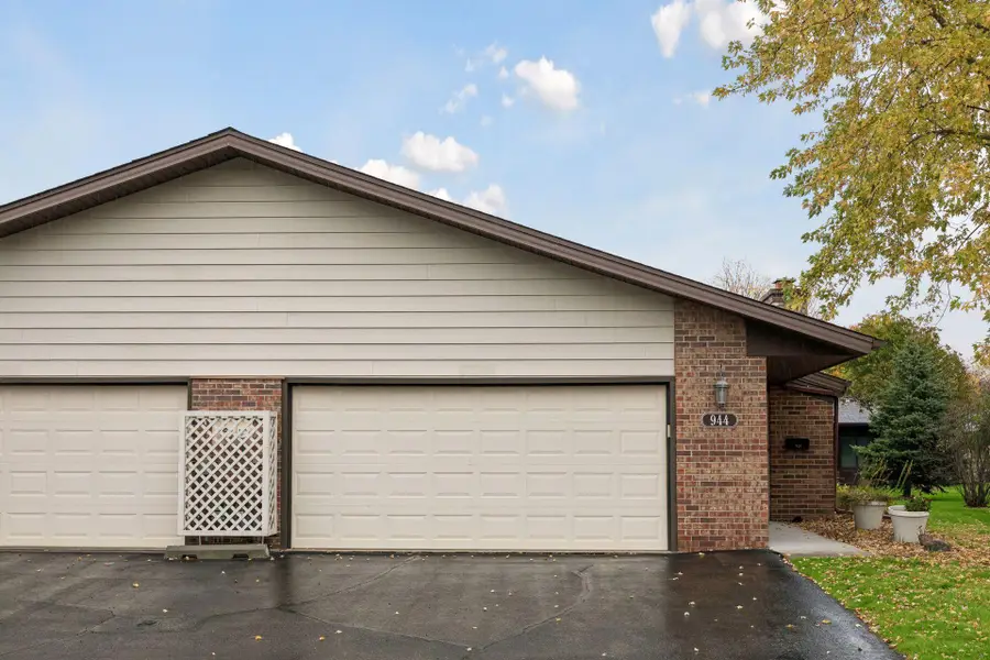 944 Zanzibar Lane N, Minneapolis, MN 55447 - #3