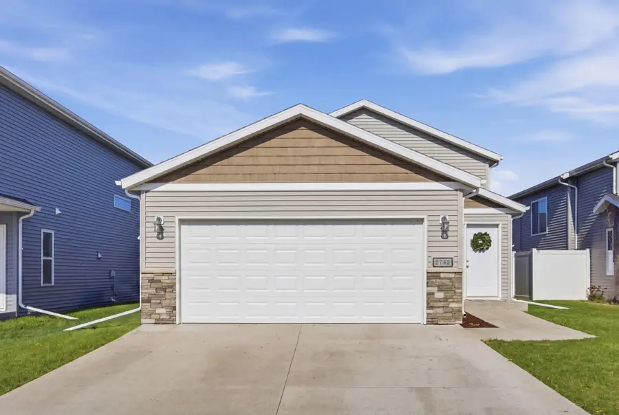 2742 Divide Street W, West Fargo, ND 58078 - #2