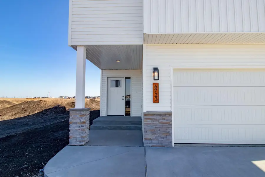 6723 Deer Creek Loop, Horace, ND 58047 - #2