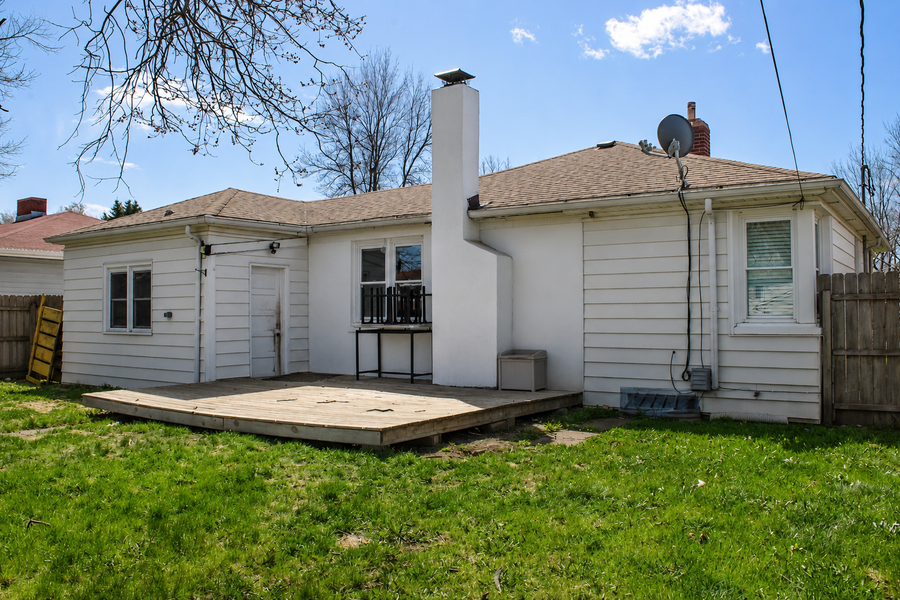 2434 9th Avenue E, Hibbing, MN 55746 - #2
