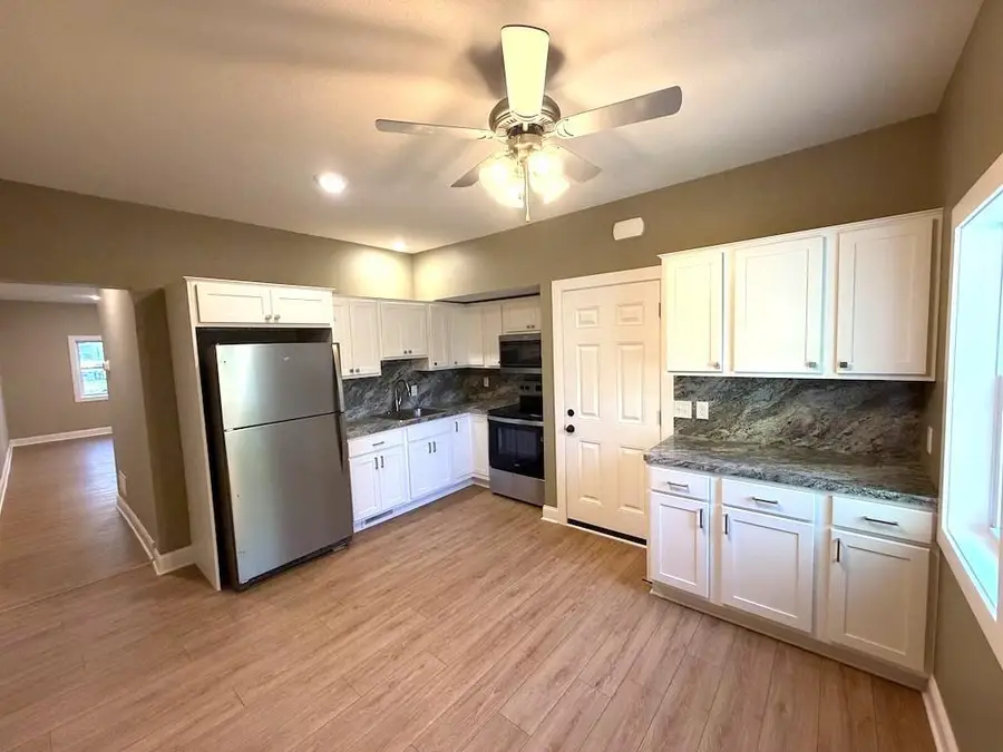 892 4th Street E, Saint Paul, MN 55106 - #2
