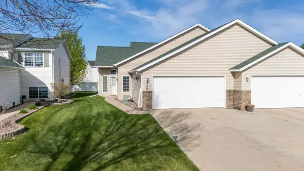 3356 38th Street S, Moorhead, MN 56560