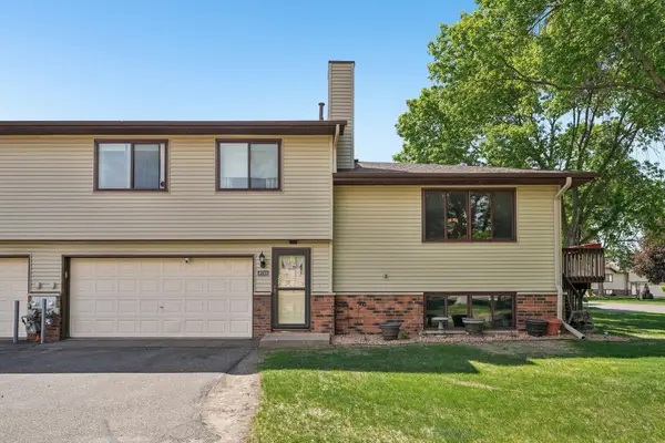 8720 N Maplebrook Circle, Minneapolis, MN 55445
