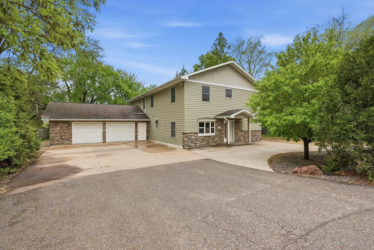870 County Road F E, Saint Paul, MN 55127 - #1