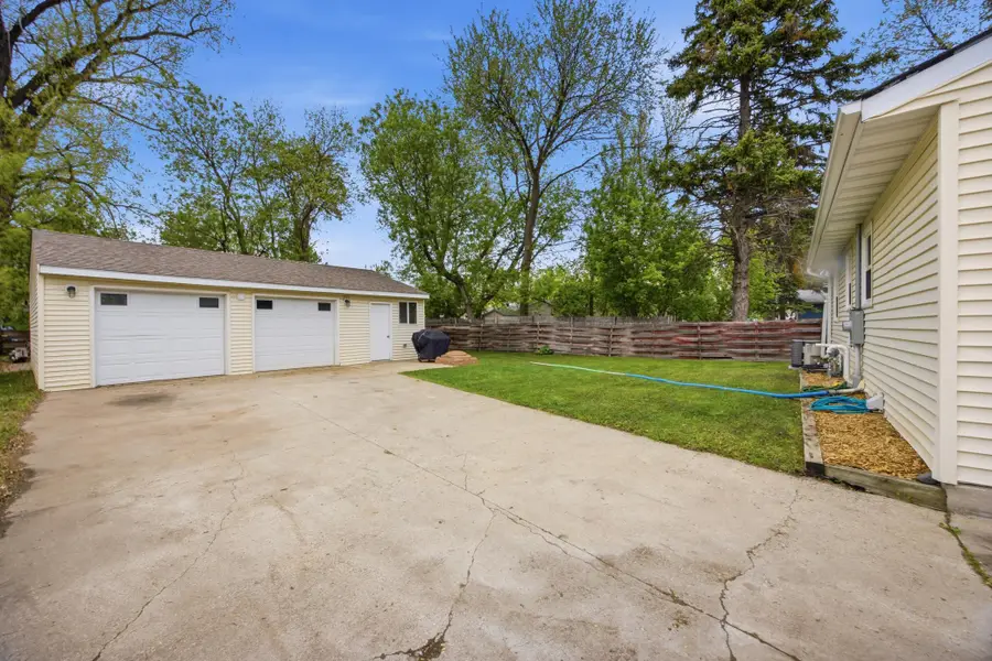 911 18th Street N, Moorhead, MN 56560 - #2