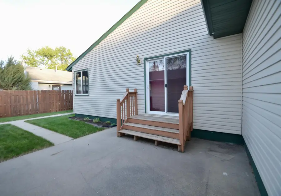 307 12th Avenue E, West Fargo, ND 58078 - #2