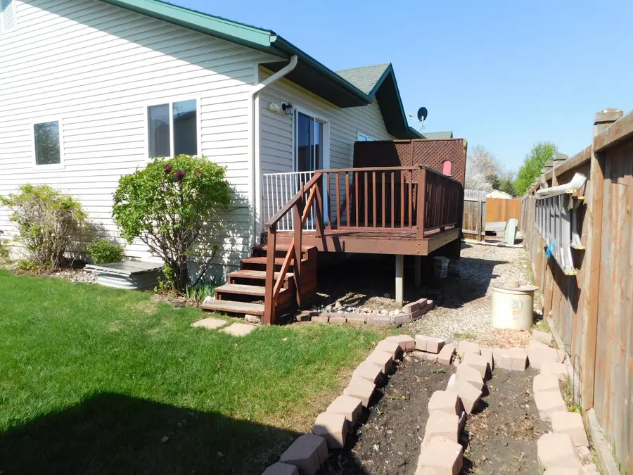840 Lakeridge Place, West Fargo, ND 58078 - #3
