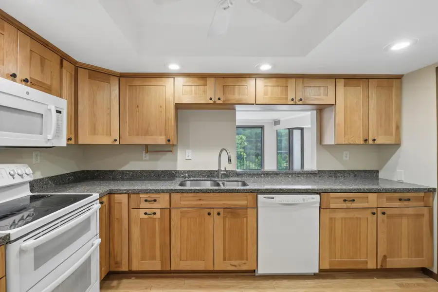1077 Sibley Memorial Highway #504, Saint Paul, MN 55118 - #3