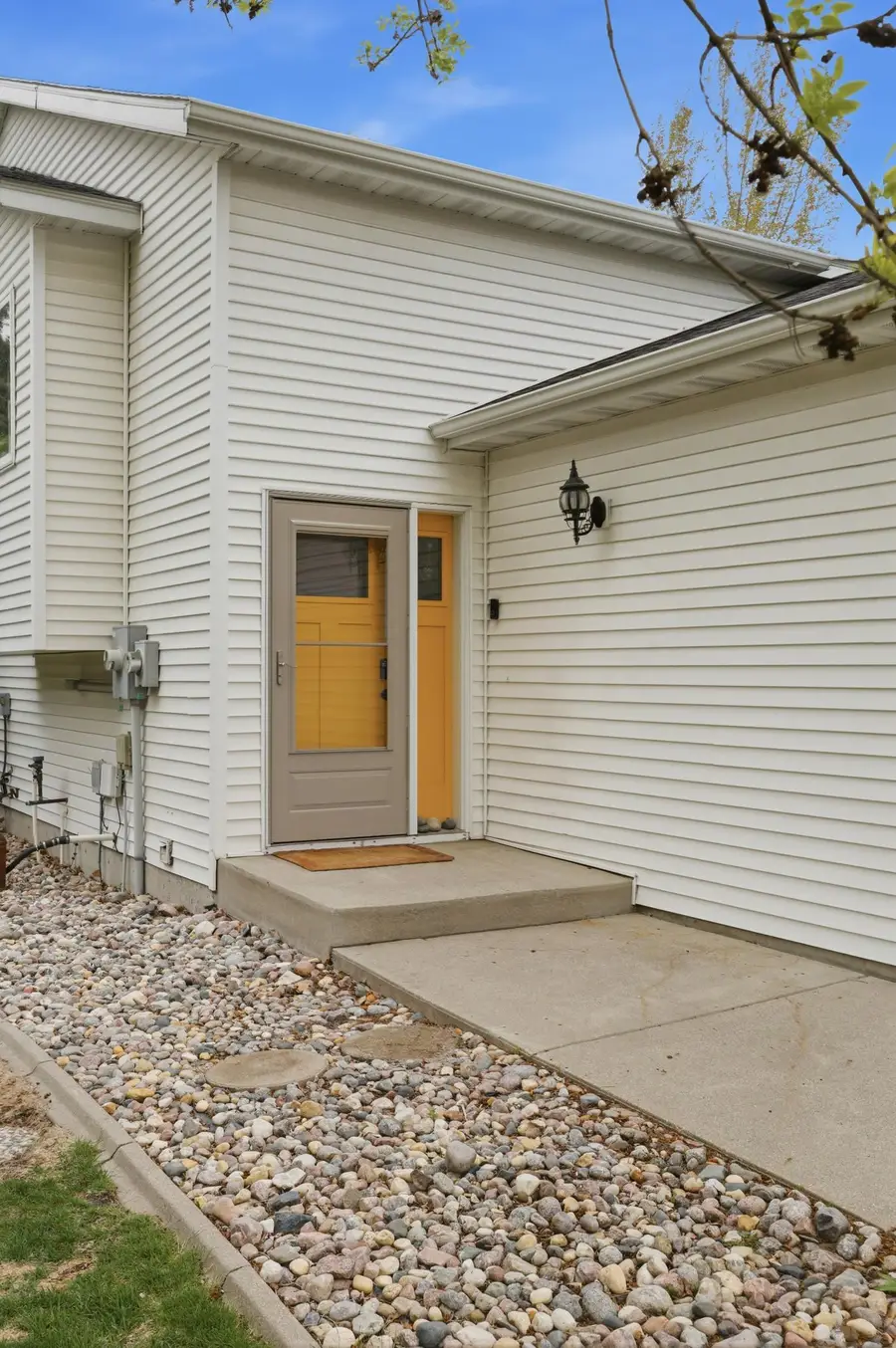 3545 42nd Avenue S, Fargo, ND 58104 - #3
