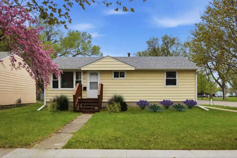 621 19th Street N, Moorhead, MN 56560 - #2