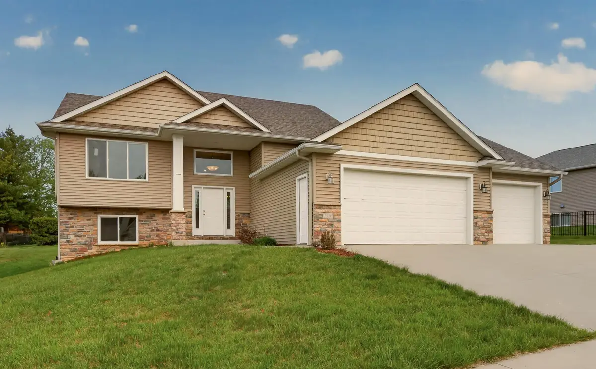 2350 Ponderosa Drive Sw, Rochester, MN 55902 - #1