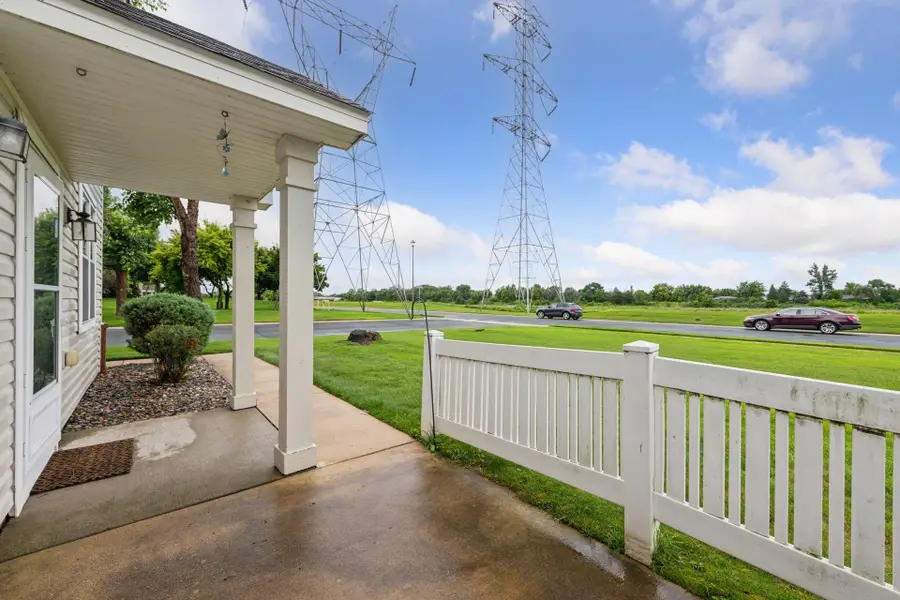 820 Princeton Avenue, Shakopee, MN 55379 - #2