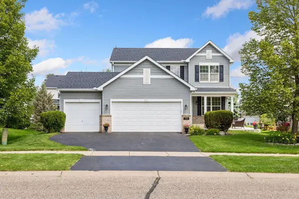 715 Lake Ridge Drive, Woodbury, MN 55129