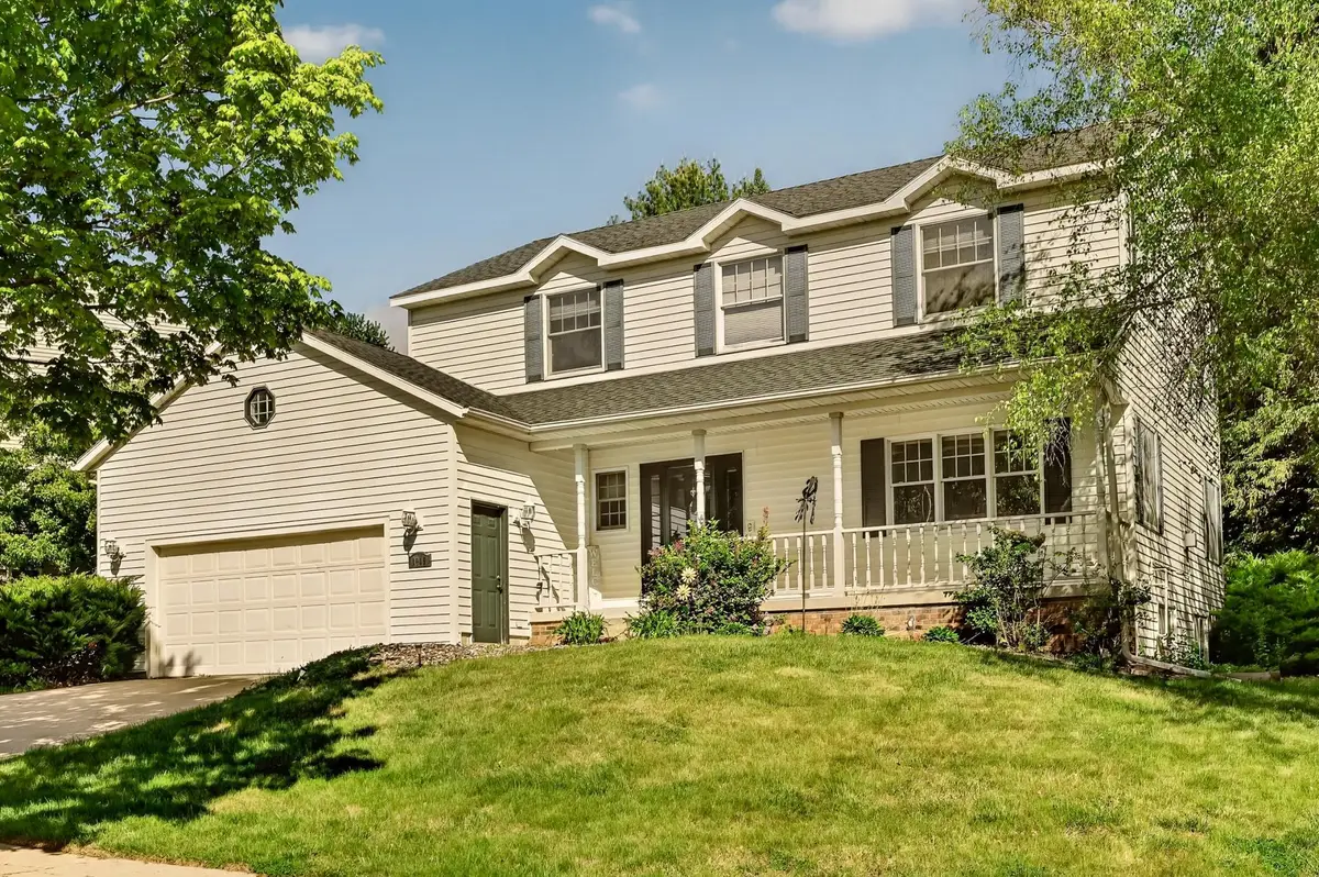 1915 Folwell Drive Sw, Rochester, MN 55902 - #1