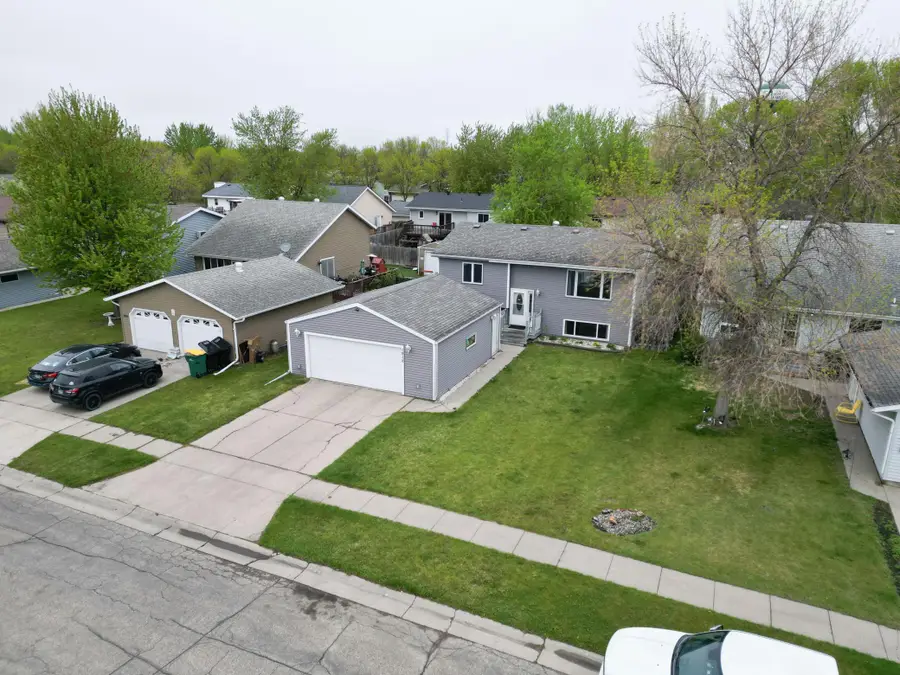 1918 5 Avenue E, West Fargo, ND 58078 - #3