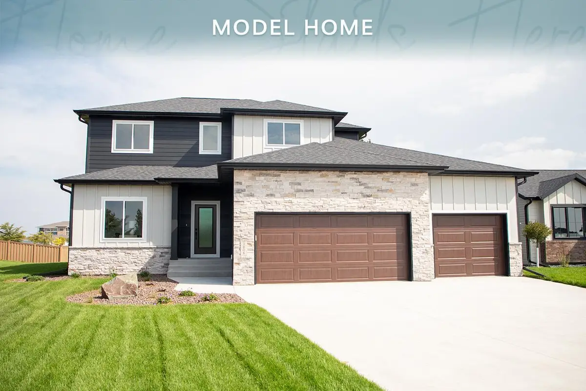 3606 Decorah Way S, Fargo, ND 58104 - #1
