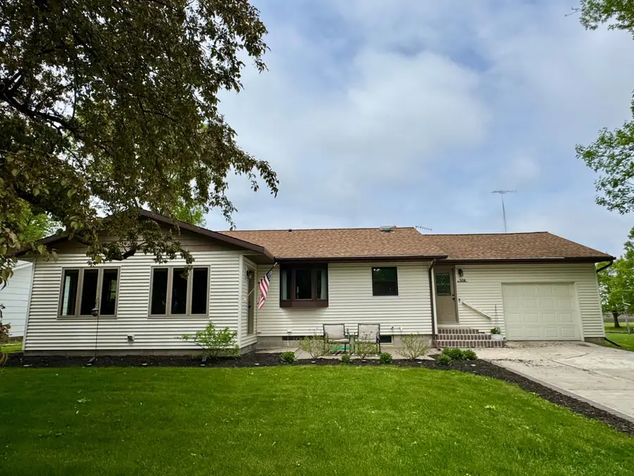 508 Fremont Avenue Nw, Renville, MN 56284 - #2