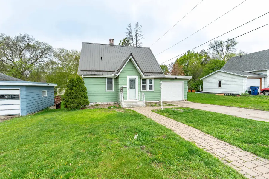 1119 N Lake Street, Fergus Falls, MN 56537 - #2
