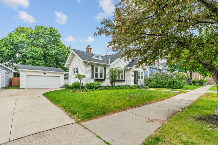 215 E 48th Street, Minneapolis, MN 55419 - #3