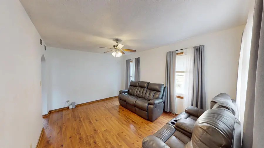 813 Pillsbury Avenue, Albert Lea, MN 56007 - #2