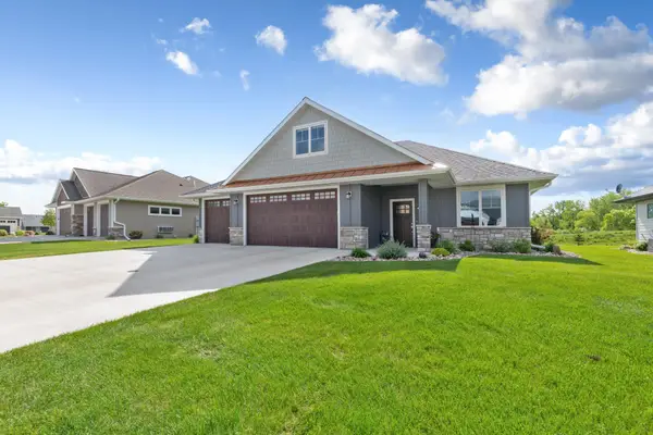 104 Dancing Waters Circle, Mankato, MN 56001