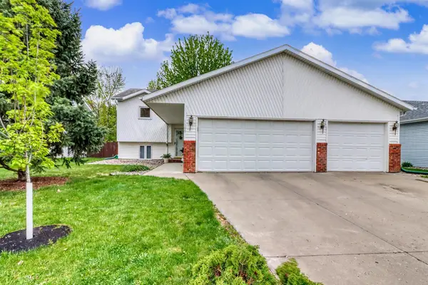 1109 4th Avenue E, West Fargo, ND 58078