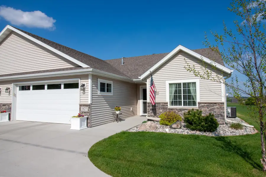 1827 S Cascade Street, Fergus Falls, MN 56537 - #2