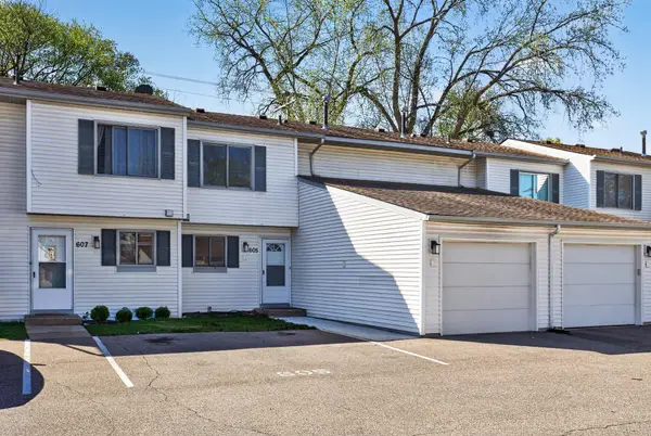 605 Portland Drive E, Burnsville, MN 55337