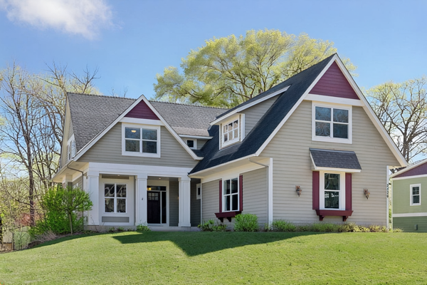 2536 N Saunders Lake Drive, Mound, MN 55364