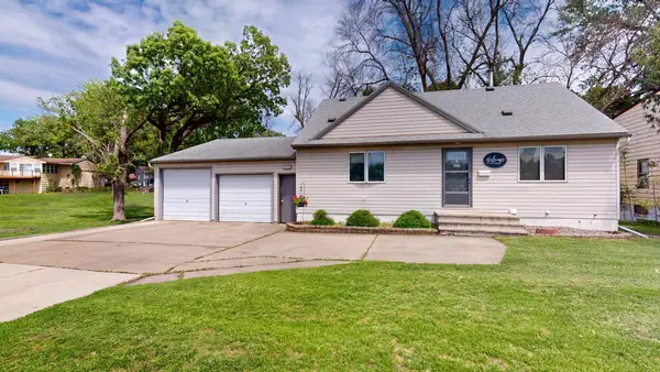 1112 Bridge Avenue, Albert Lea, MN 56007