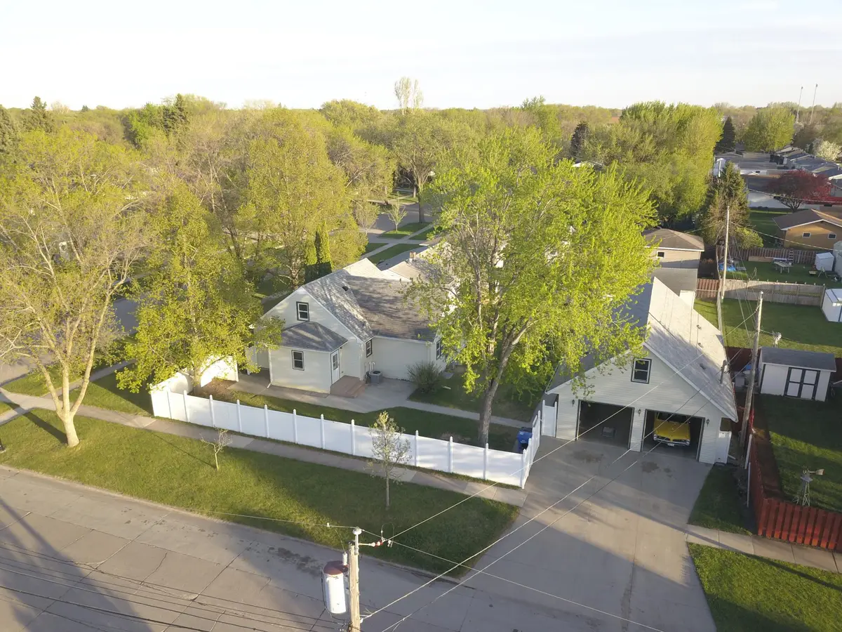 1401 19th Street S, Fargo, ND 58103 - #1