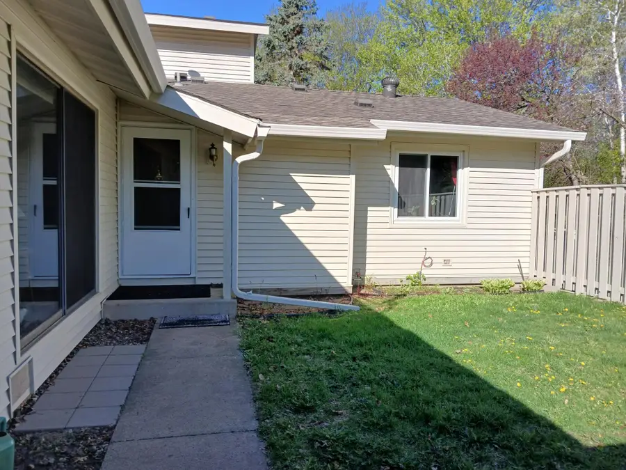 1074 Carmel Court, Saint Paul, MN 55126 - #3