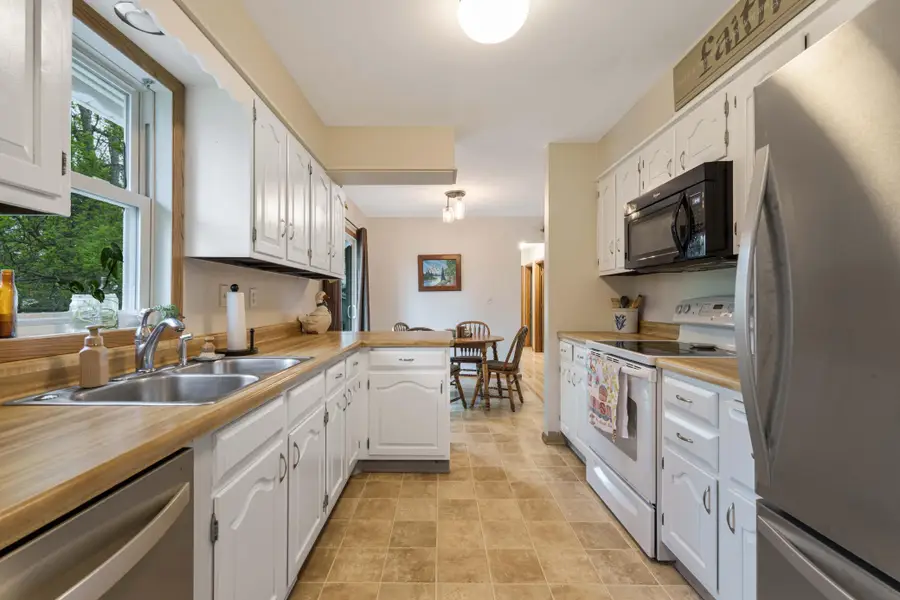 533 Maple Lane, Moorhead, MN 56560 - #3