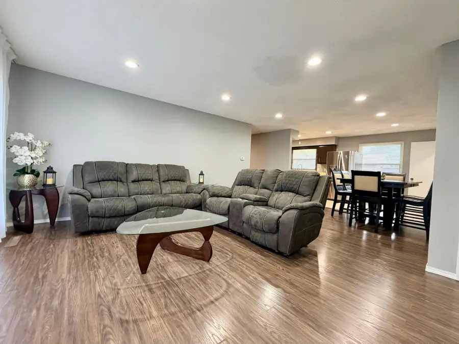 1736 Douglas Avenue, Worthington, MN 56187 - #3