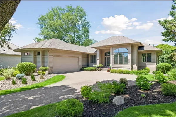 2640 Snowmass Circle, Hopkins, MN 55305