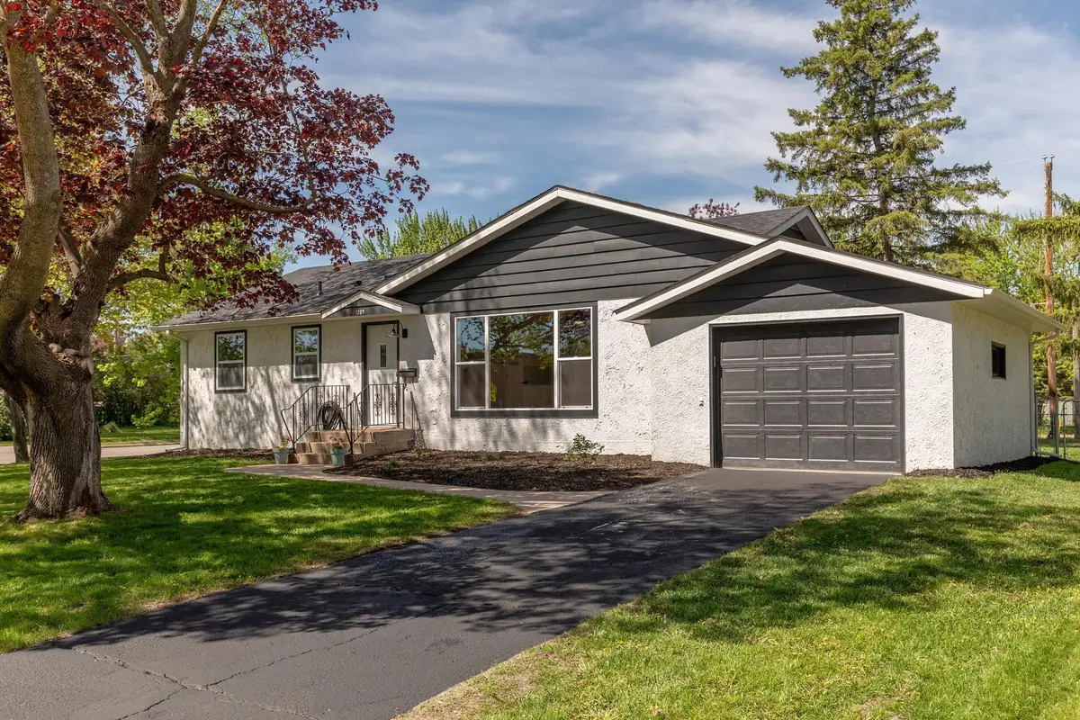 1203 10th Avenue Ne, Brainerd, MN 56401 - #1