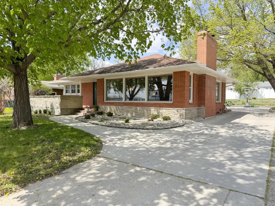 1020 W Lincoln Avenue, Fergus Falls, MN 56537 - #2
