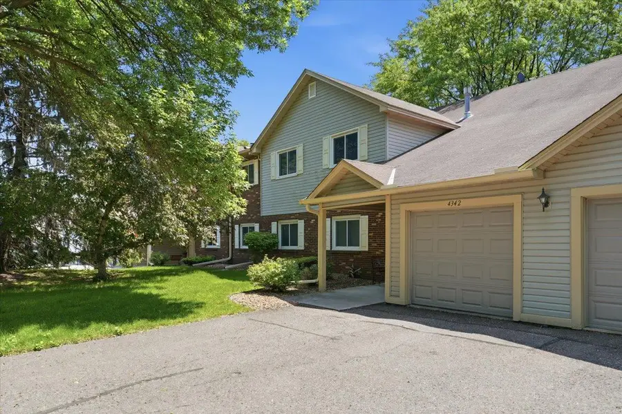 4342 Buckingham Court, Saint Paul, MN 55127 - #2