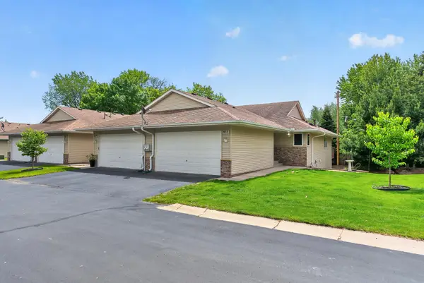 833 White Oak Court, Saint Paul, MN 55112