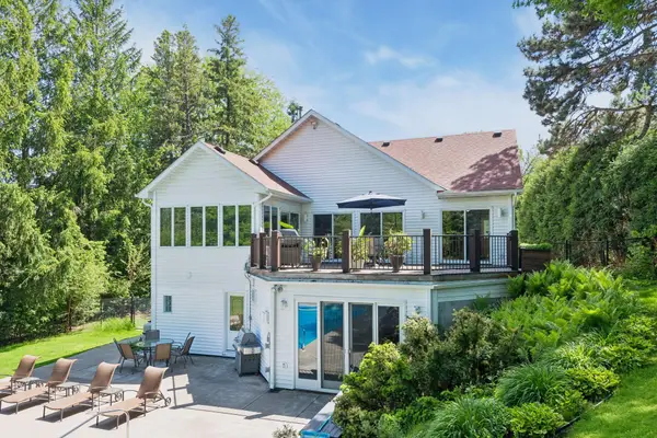 13920 Mcginty Road E, Hopkins, MN 55305