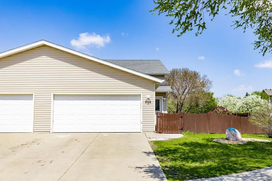 2901 Dakota Park Circle S, Fargo, ND 58104 - #3