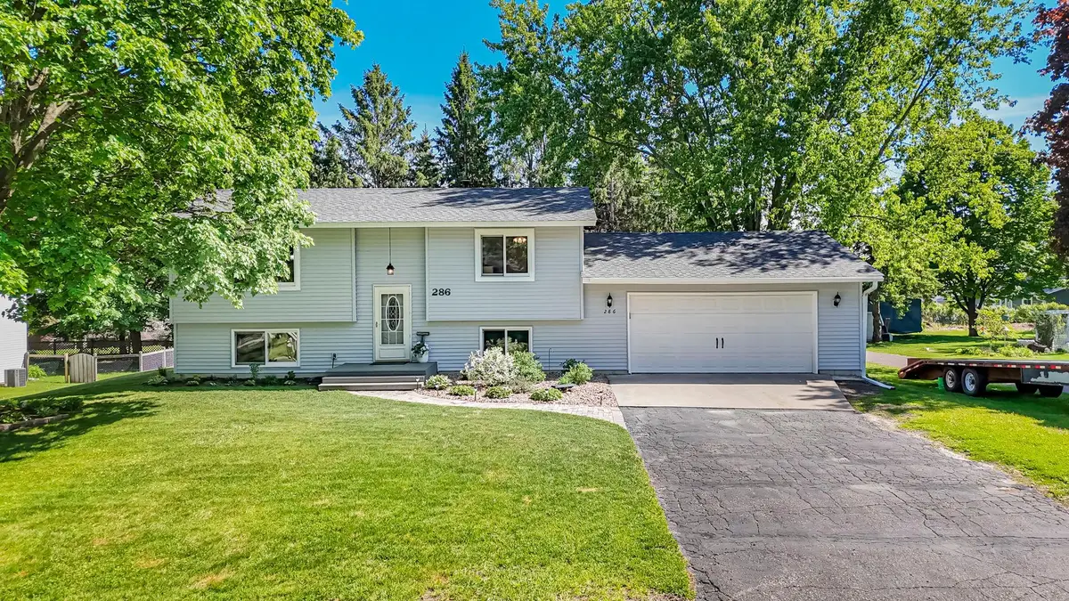 286 Frankland Street, Mahtomedi, MN 55115 - #1