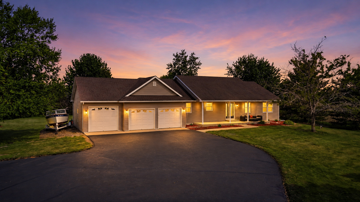 545 Kreuziger Road, Kinnickinnic, WI 54023 - #1