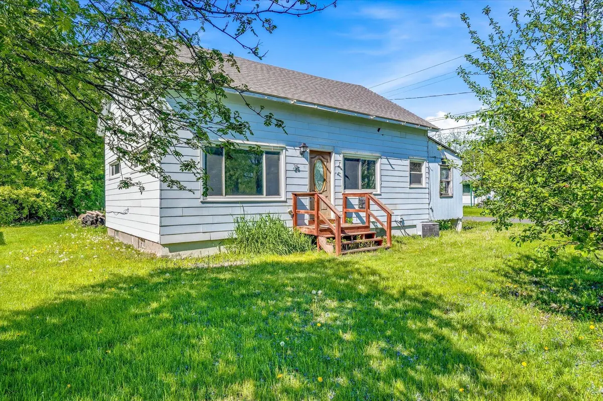 25 W 7th Street, Rush City, MN 55069 - #1
