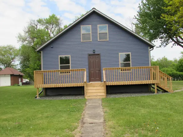402 W Main Street, Ceylon, MN 56121