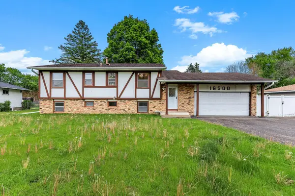 16500 Foliage Avenue W, Rosemount, MN 55068
