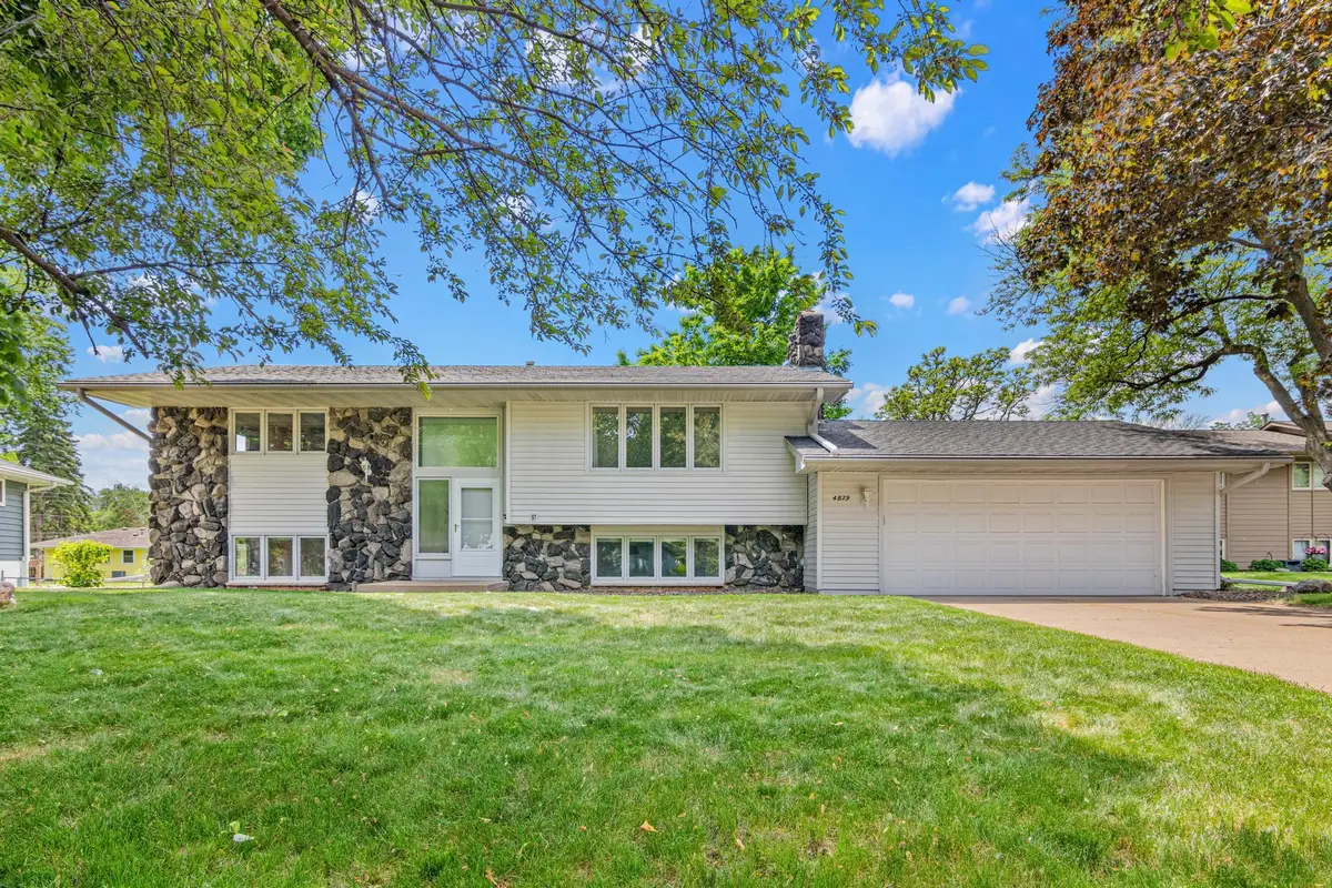 4829 Boone Circle N, Minneapolis, MN 55428 - #1